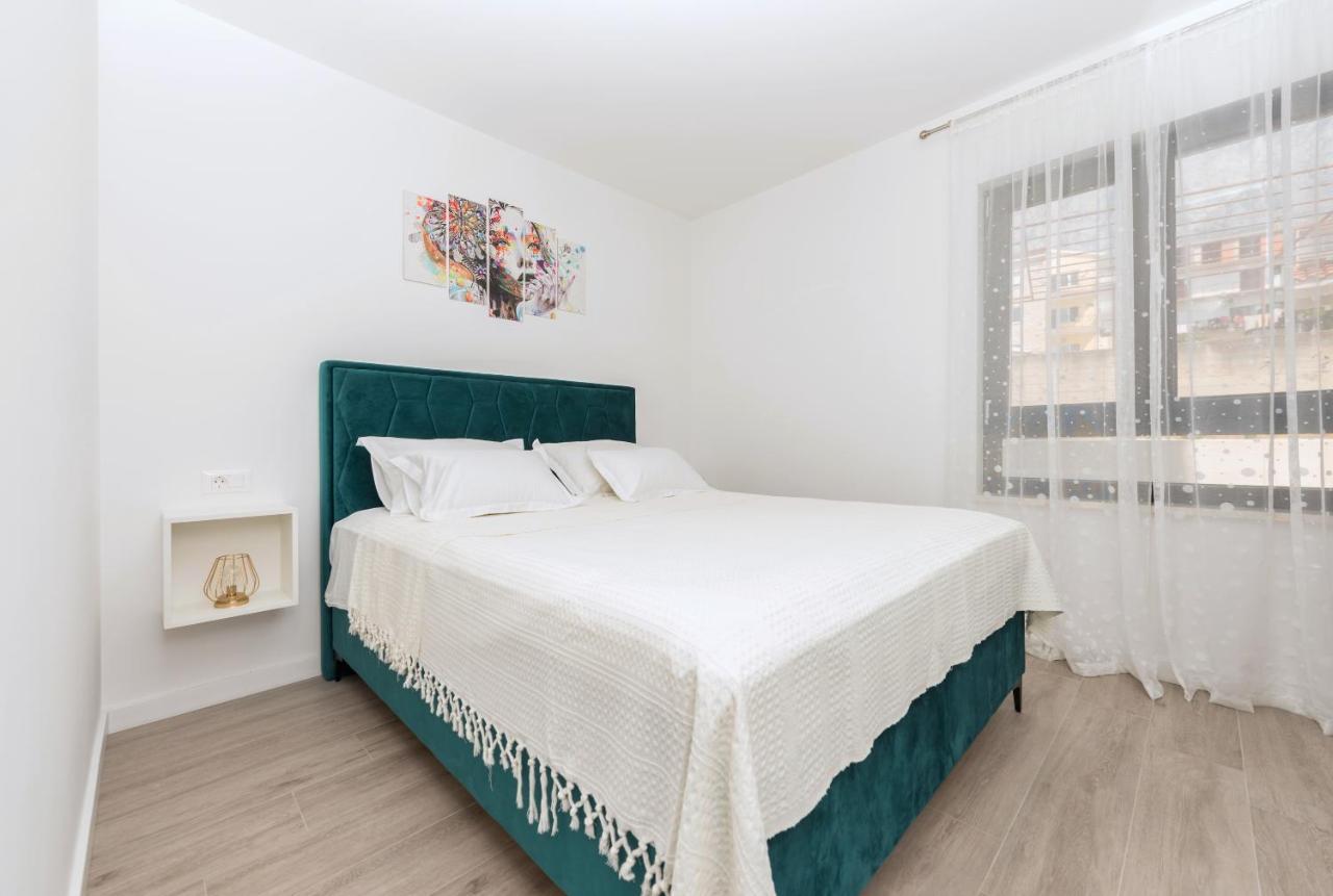 Apartment Ema Макарска Екстериор снимка