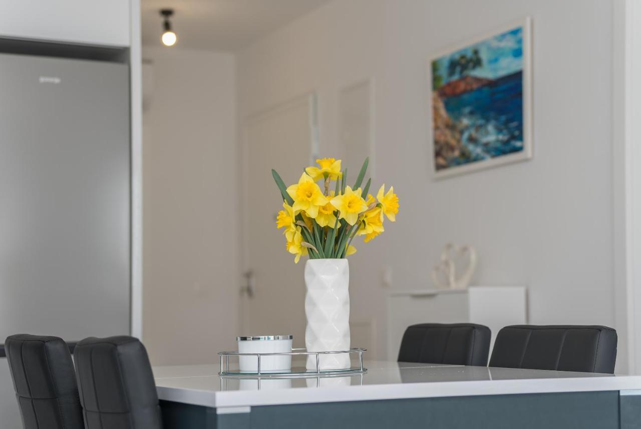 Apartment Ema Макарска Екстериор снимка