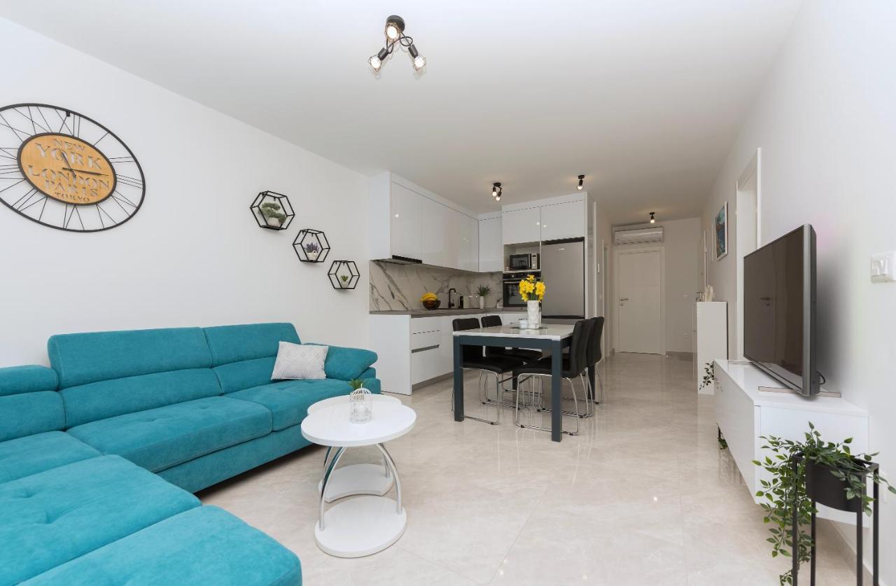 Apartment Ema Макарска Екстериор снимка