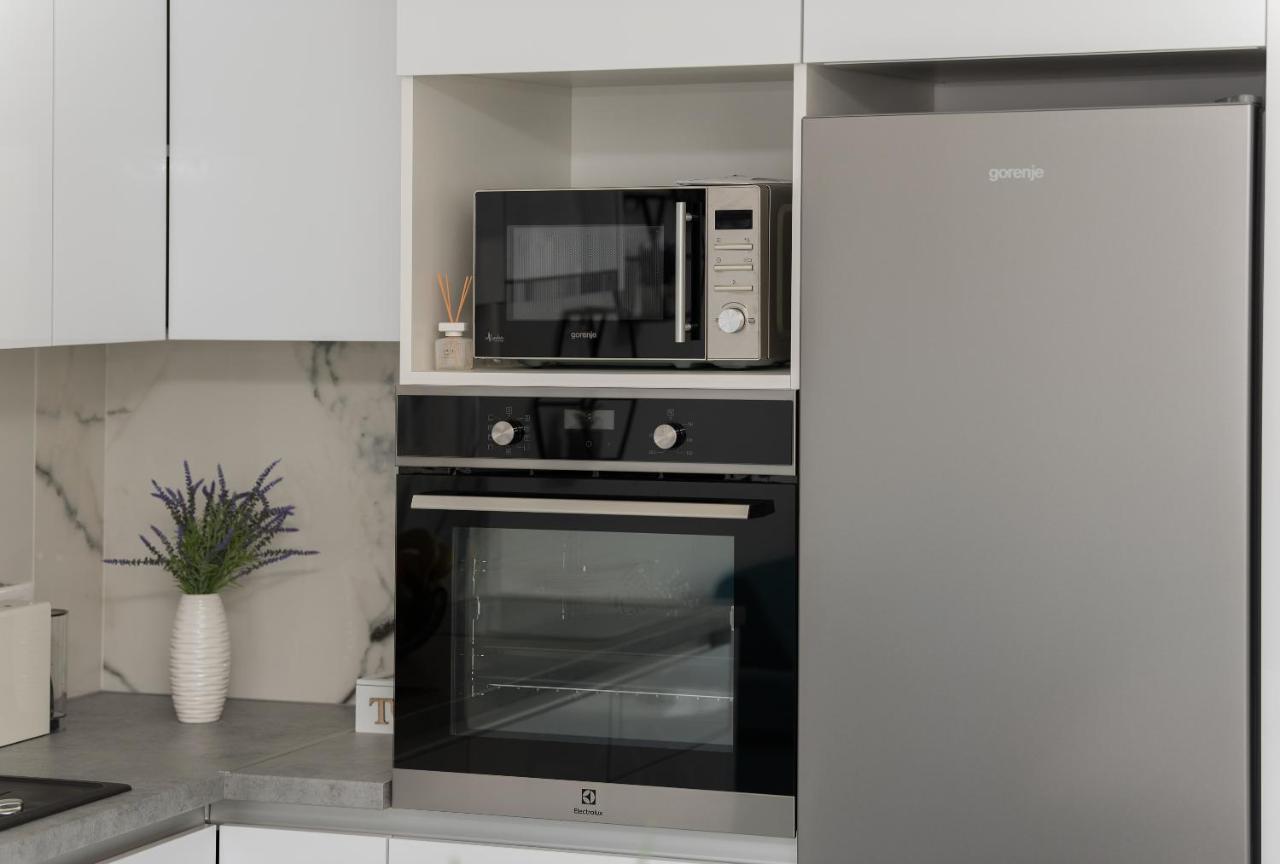 Apartment Ema Макарска Екстериор снимка