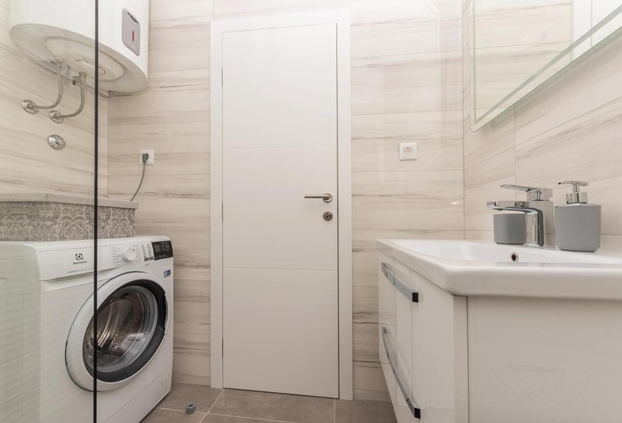 Apartment Ema Макарска Екстериор снимка