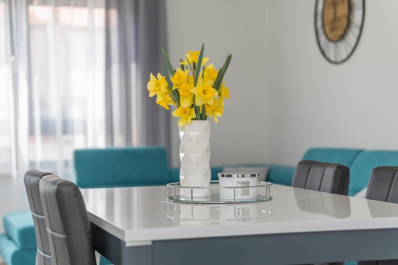 Apartment Ema Макарска Екстериор снимка