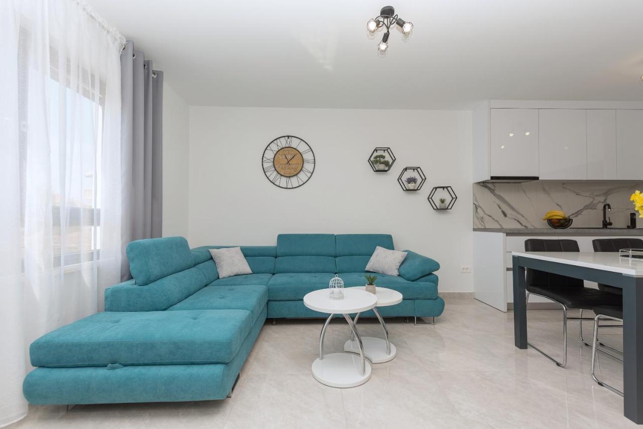 Apartment Ema Макарска Екстериор снимка